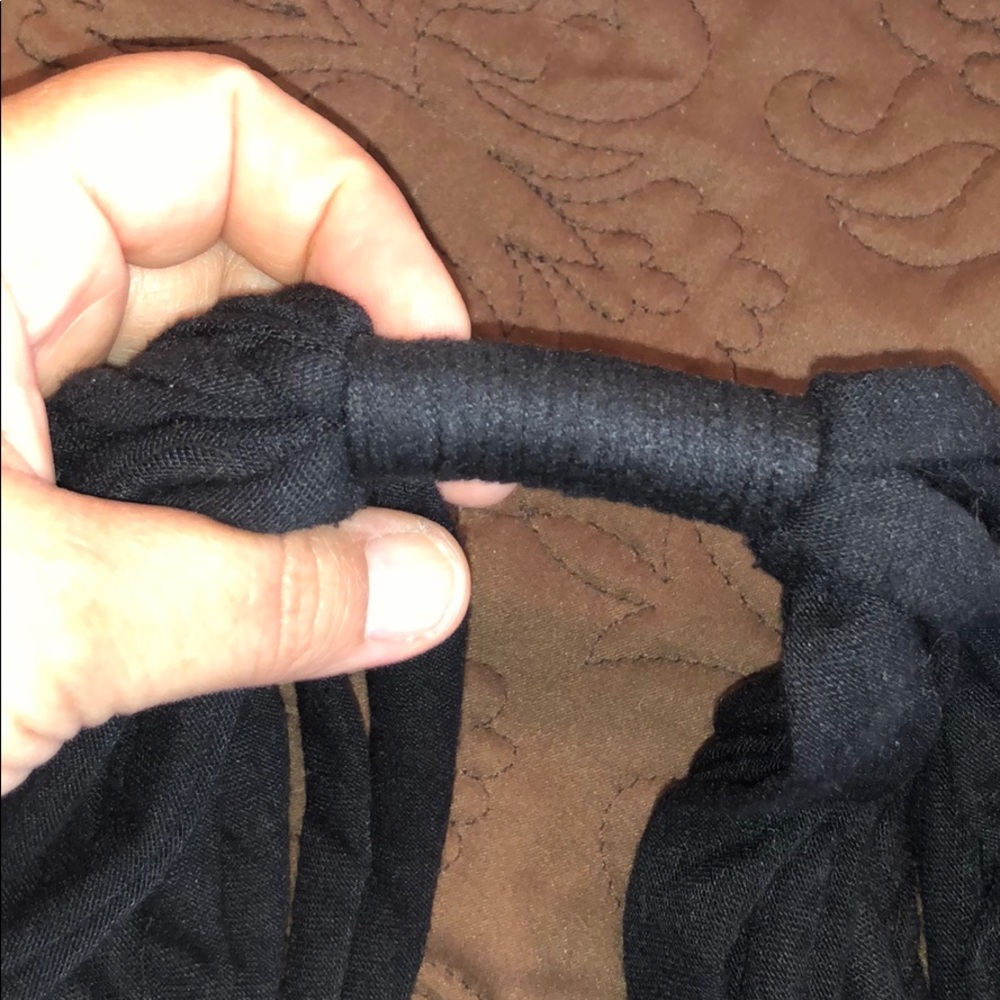 Cloth necklace - Picture 2 of 2